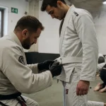 nice jiu jitsu à Nice : coach et débutant sur le tatami